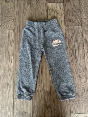 Roots 4T Kids Heather Gray Sweat Joggers with Logo on front and back